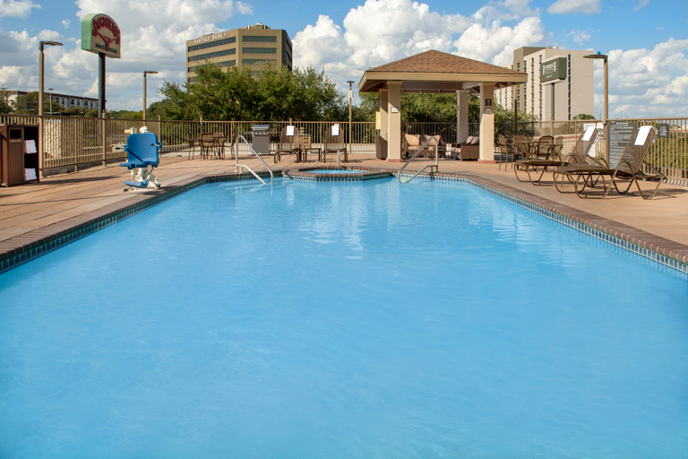 Sport & Beauty 3, Staybridge Suites SAN ANTONIO-AIRPORT, Bexar