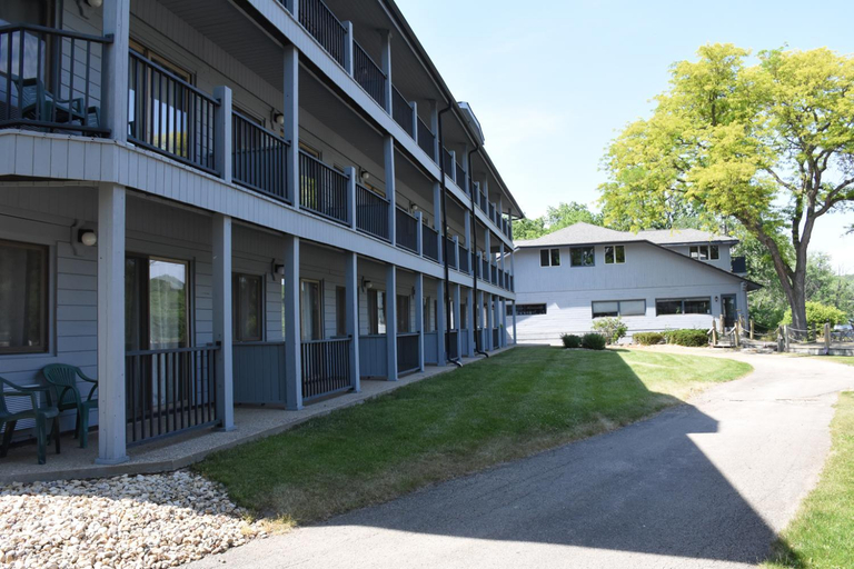Others 1, Paddle Wheel Inn, Ogle