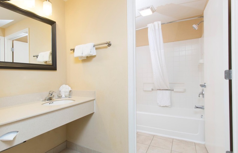 Bathroom 4, staySky Suites I-Drive Orlando, Orange