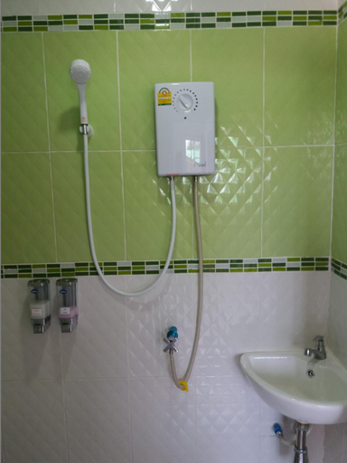 Bathroom 3, Heuan Na Khee, Ban Dung