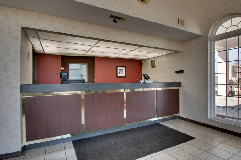 Public Area 2, Angel Inn Central, Taney