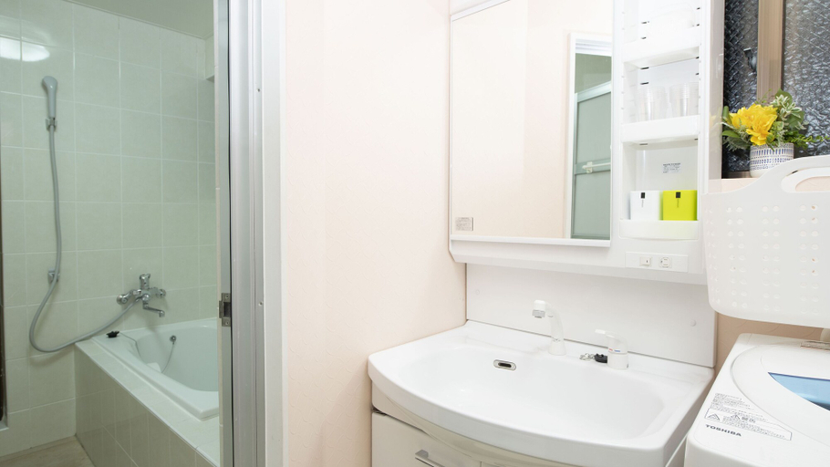 Bathroom, Miyakojima Villa Plumeria, Miyakojima