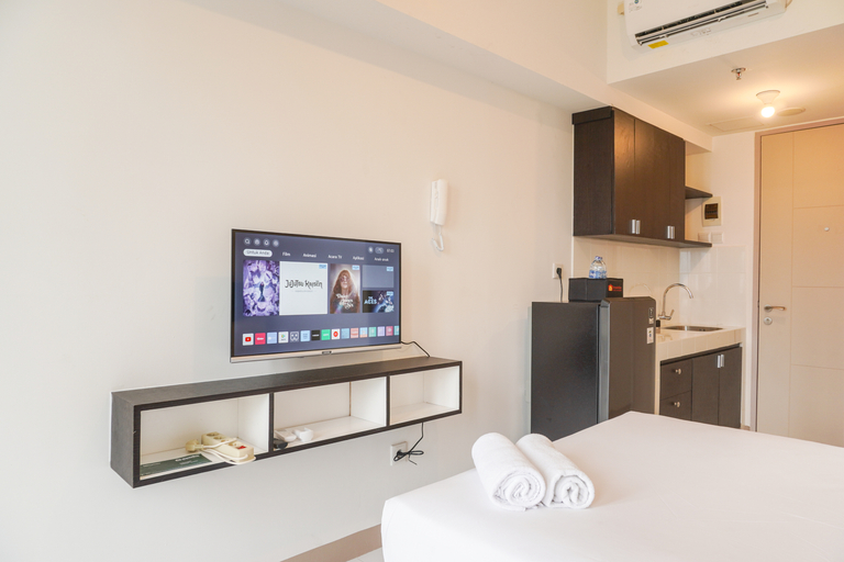 Others 2, Comfortable and Well Design Studio Tokyo Riverside PIK 2 Apartment By Travelio, Tangerang