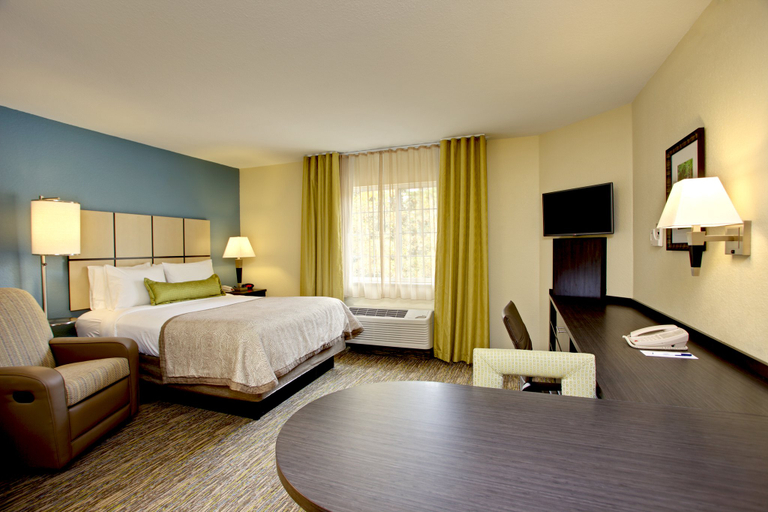 Candlewood Suites RALEIGH CRABTREE - Tap to explore photos