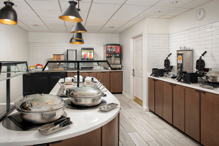 Food & Drinks 2, Staybridge Suites SAN ANTONIO-AIRPORT, Bexar
