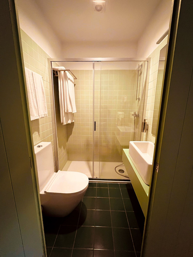 Bathroom 5, Franco da Serra Country House, Angra do Heroísmo