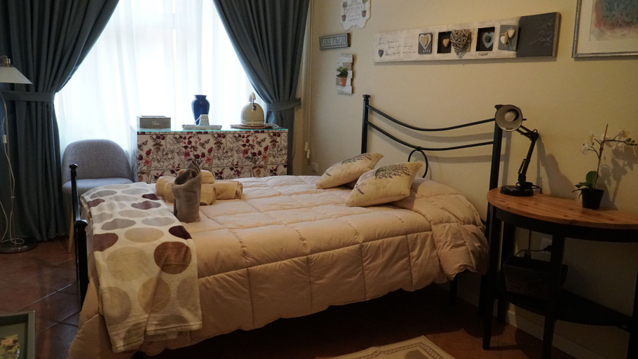 Bedroom 2, Room & Breakfast Canalino 21, Modena