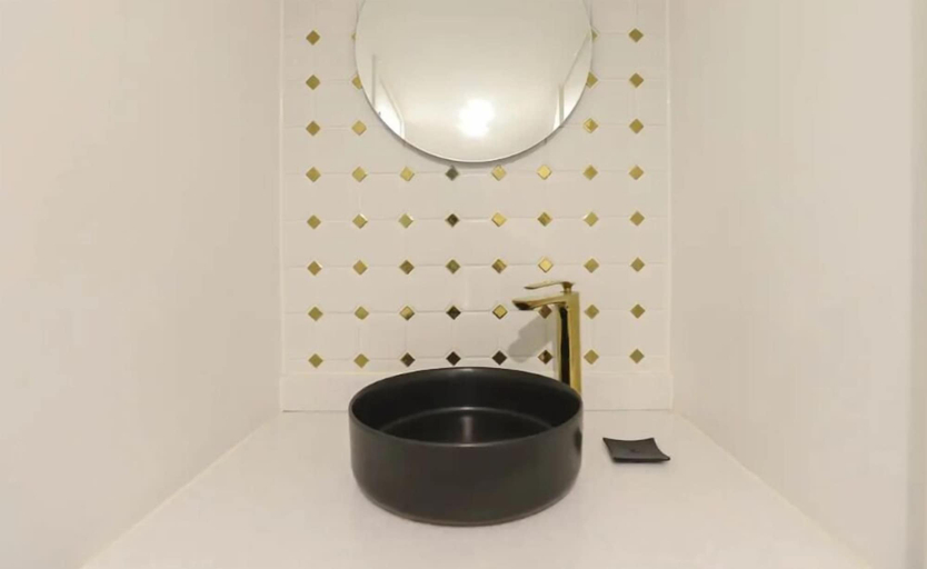 Bathroom 2, Hotel Arentz, Anyang