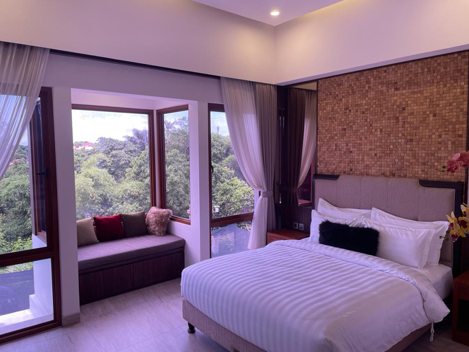Others 5, Villa Rose, Denpasar