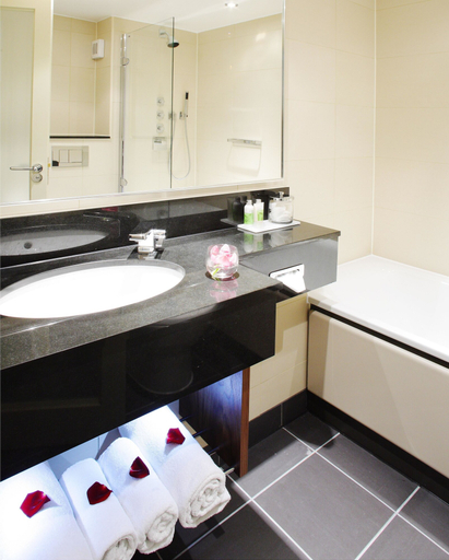 Bathroom 5, The Bristol Hotel, Bristol