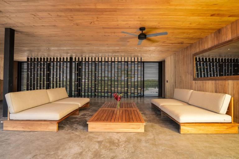 Others 5, Shadow Sands Villa