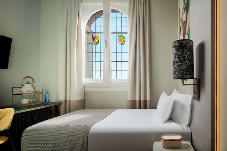 Bedroom 3, Avani Alonso Martinez Madrid Hotel, Madrid