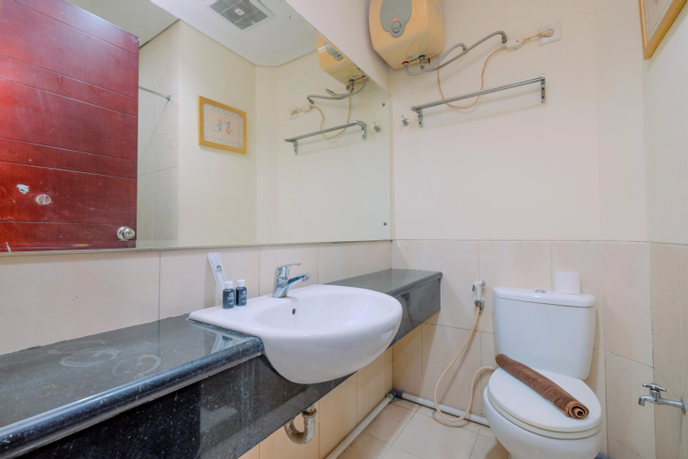 Bedroom 4, Comfort 2BR at Mangga Dua Apartment By Travelio, Central Jakarta