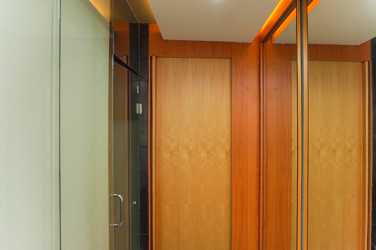 Bedroom 2, Good Deal and Comfortable 1BR The Boulevard Apartment By Travelio, Central Jakarta