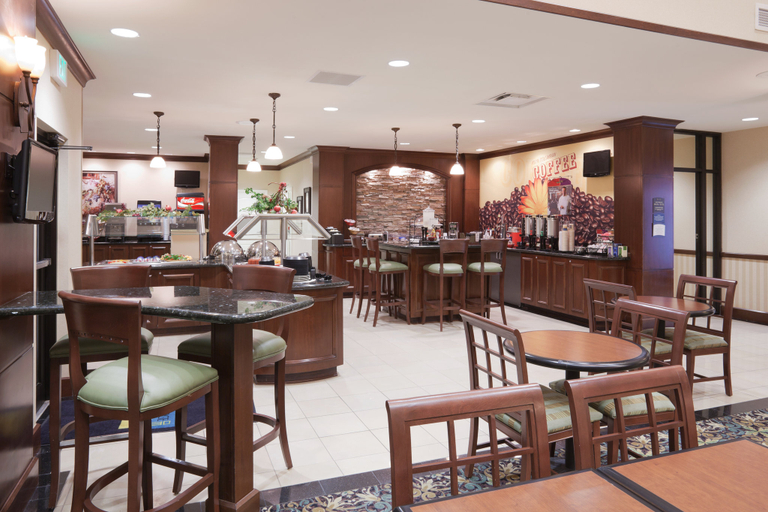 Food & Drinks 2, Staybridge Suites LAFAYETTE-AIRPORT, Lafayette