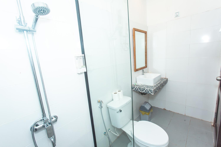 Bathroom 5