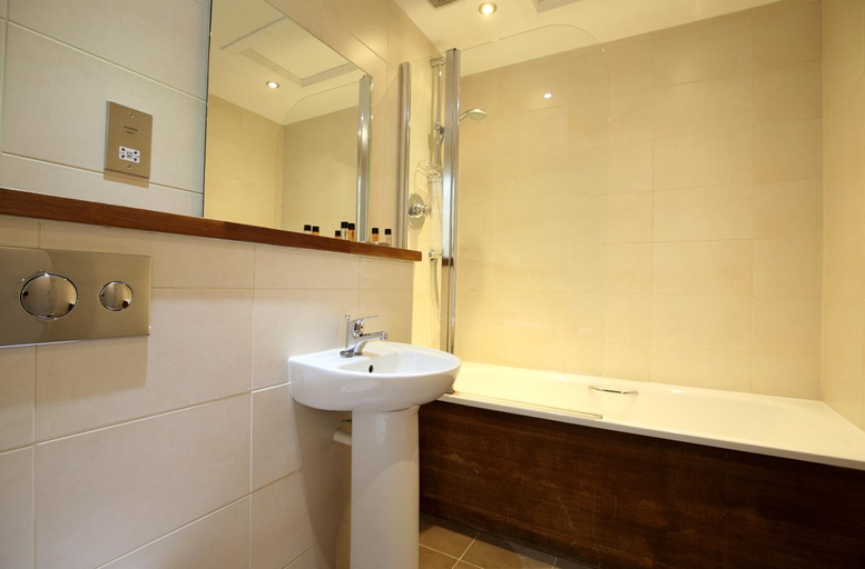 Bathroom 2, SGE Columba Hotel, Argyll and Bute