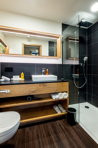 Bathroom 5, NASHI Rooms, Erfurt