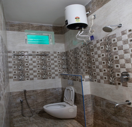 Bathroom 4, Bala Residency, Puducherry