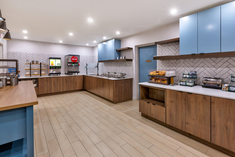 Food & Drinks 3, Staybridge Suites PITTSBURGH AIRPORT, Allegheny