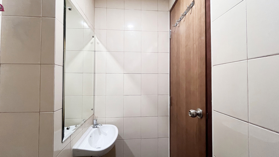 Bedroom 5, Compact Studio Room Apartment Vida View Makassar By Travelio, Makassar