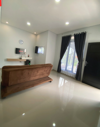 Others 5, Villa Syariah Zahir, Malang