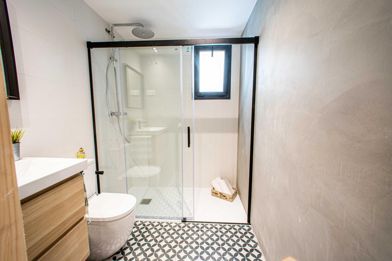 Bathroom 3, Barcelona Touch Apartments, Barcelona