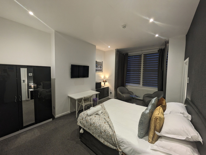 Bedroom 3, Hotel 33, Blackpool