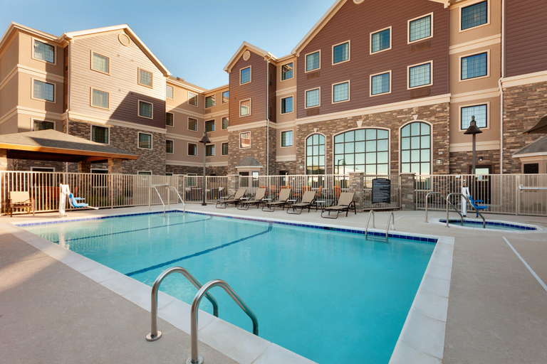 Sport & Beauty 5, Staybridge Suites MIDLAND, Midland