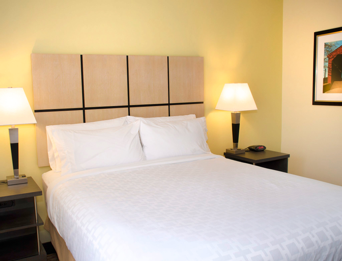 Candlewood Suites LANCASTER WEST, an IHG hotel - Tap to explore photos