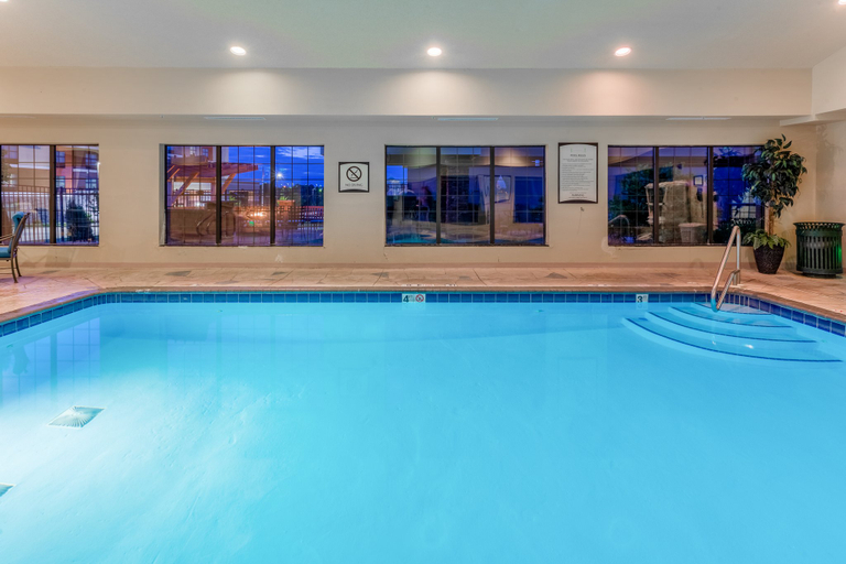 Sport & Beauty 2, Staybridge Suites DAVENPORT, Scott