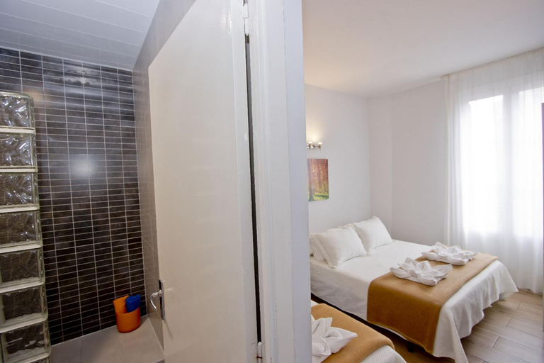 Bedroom 2, Barcelona City Hotel, Barcelona