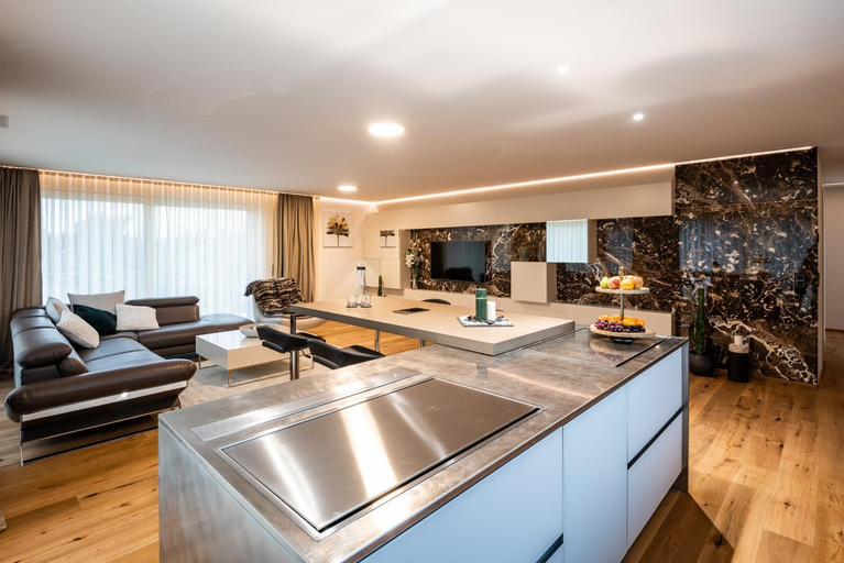 Dining Room 15