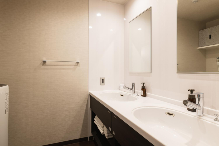 Bathroom 4