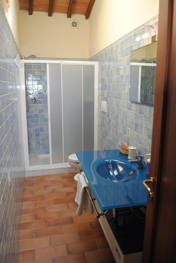 Bathroom 3, Fattoria di Malavolta, Florence