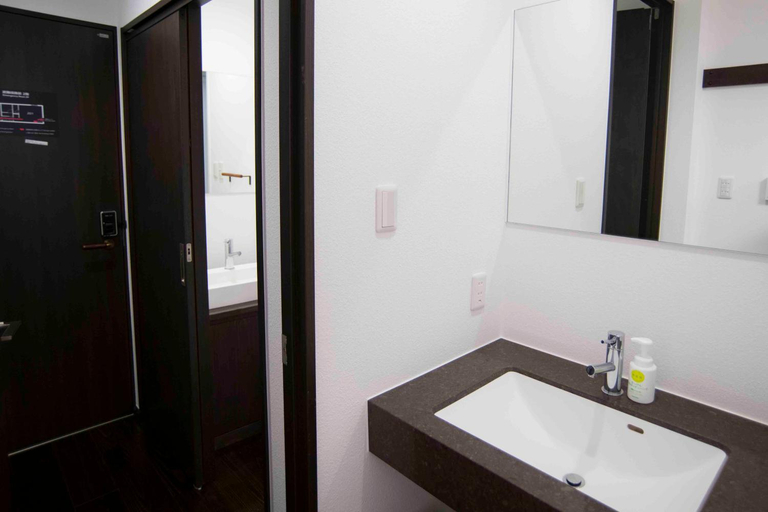 Bathroom 3, Shinjuku Miyabi Residence, Shinjuku