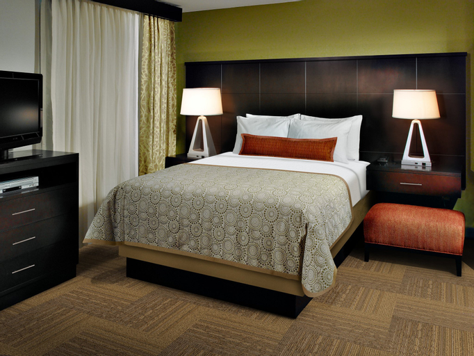 Bedroom 3, Staybridge Suites DEARBORN MI, Wayne