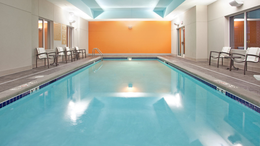 Sport & Beauty 3, Candlewood Suites KEARNEY, Buffalo