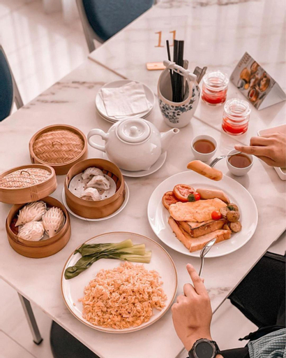 Food & Drinks
