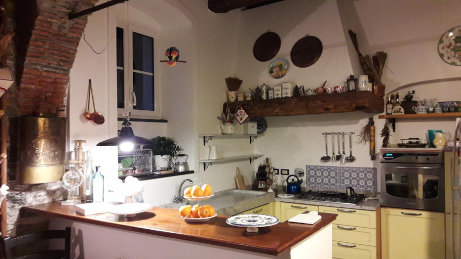 Food & Drinks 4, The italian riviera, Genova
