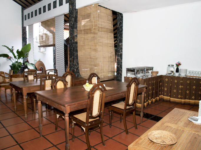 Food & Drinks, Rumah Palagan Yogyakarta RedPartner, Sleman