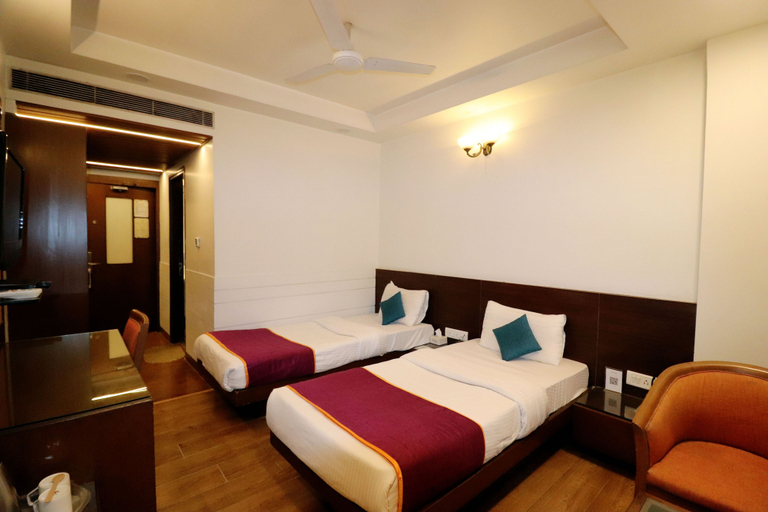 Bedroom 2, Hotel Rajhans Regent, Bhopal