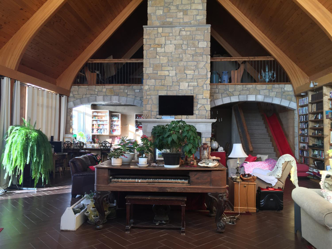 Public Area, The Old Church B&B, Division No. 2