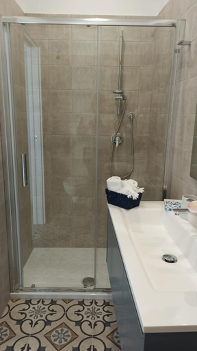 Bathroom 3, B&B Puglia d'aMare, Taranto