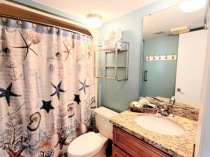 Bathroom 4, Ocean Front, Private Balconies, Horry