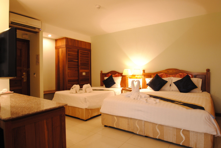 Bedroom 2, Midland Hotel, Phnom Penh