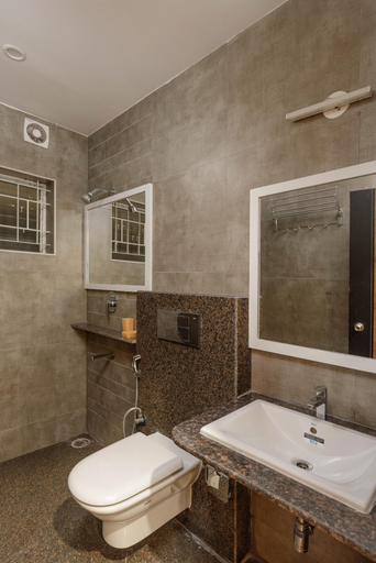 Bathroom 3, The Signature Serviced Apartment, Bangalore