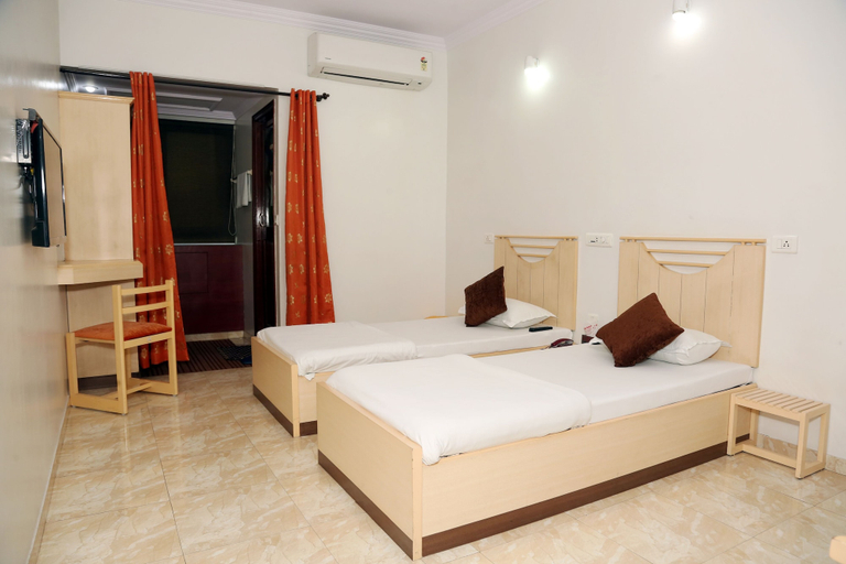 Bedroom 2, Hotel Jyoti, Bhopal