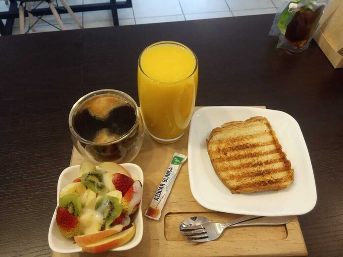 Food & Drinks 4, Filatelia Suites & Travel, Quito
