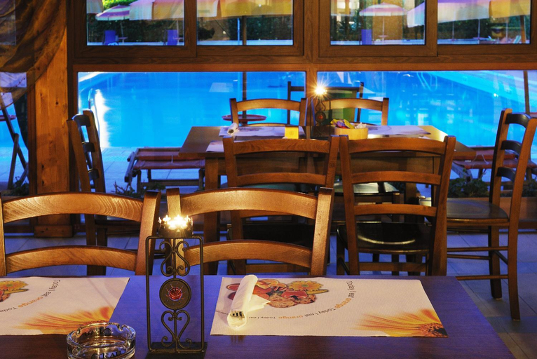 Food & Drinks 4, Residence Oasis, Sassari